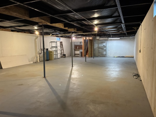 820 Dewhurst, MOUNT CARROLL, Illinois 61053, 3 Bedrooms Bedrooms, ,2 BathroomsBathrooms,House,For Sale,Dewhurst,202507193