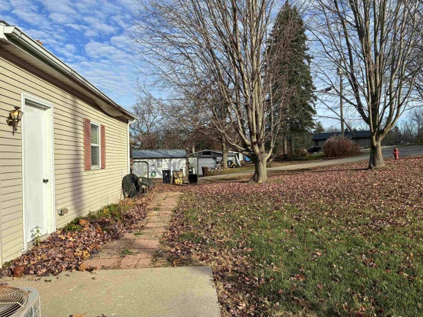 820 Dewhurst, MOUNT CARROLL, Illinois 61053, 3 Bedrooms Bedrooms, ,2 BathroomsBathrooms,House,For Sale,Dewhurst,202507193