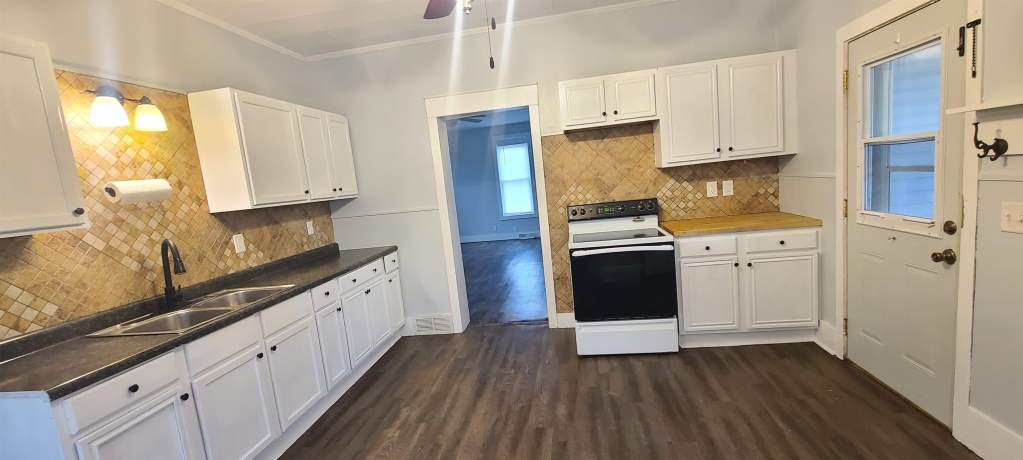 804 4th, OREGON, Illinois 61061, 3 Bedrooms Bedrooms, ,1 BathroomBathrooms,House,For Sale,4th,202507196