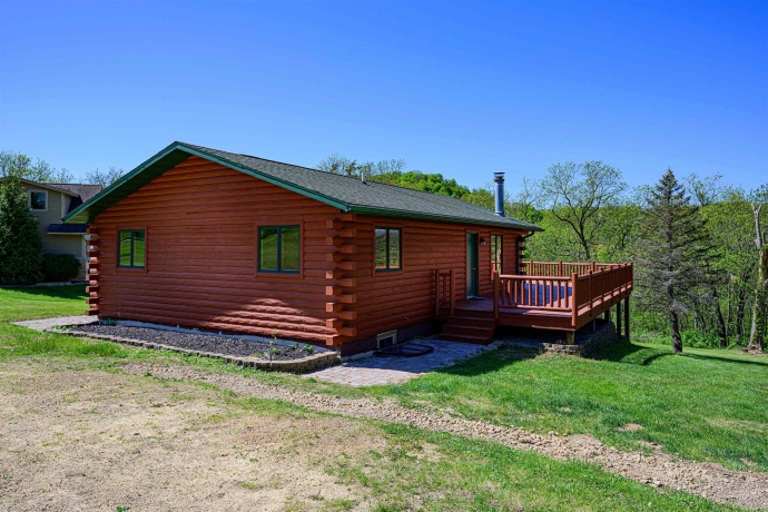 9 Oakmont, GALENA, Illinois 61036, 4 Bedrooms Bedrooms, ,2 BathroomsBathrooms,House,For Sale,Oakmont,202502539