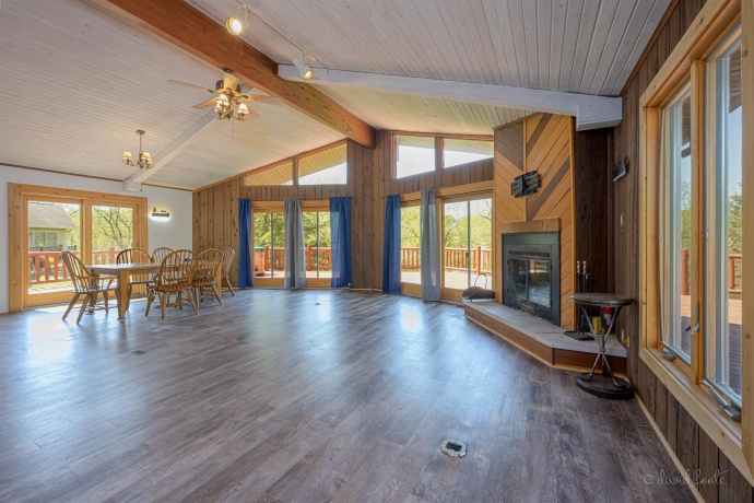 9 Oakmont, GALENA, Illinois 61036, 4 Bedrooms Bedrooms, ,2 BathroomsBathrooms,House,For Sale,Oakmont,202502539