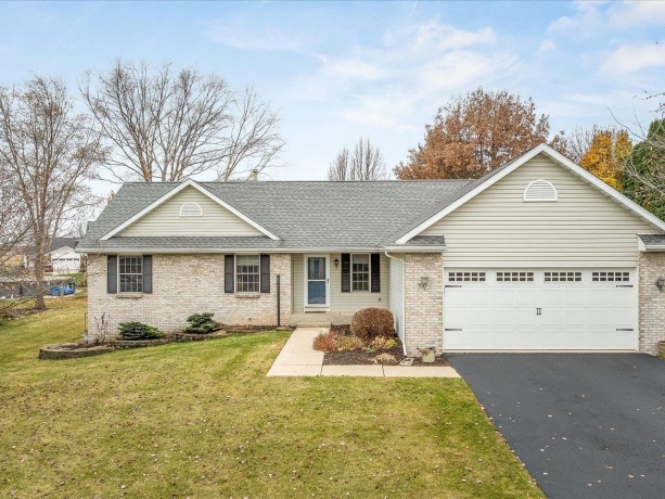 919 Gregory, WINNEBAGO, Illinois 61088, 4 Bedrooms Bedrooms, ,3 BathroomsBathrooms,House,For Sale,Gregory,202507201