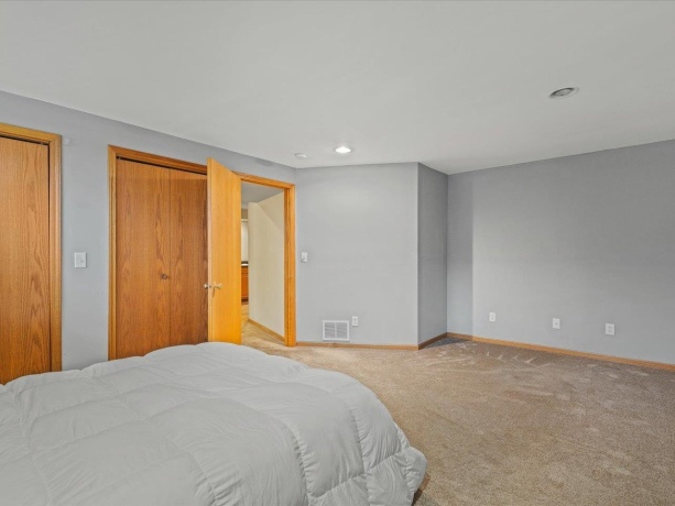 919 Gregory, WINNEBAGO, Illinois 61088, 4 Bedrooms Bedrooms, ,3 BathroomsBathrooms,House,For Sale,Gregory,202507201