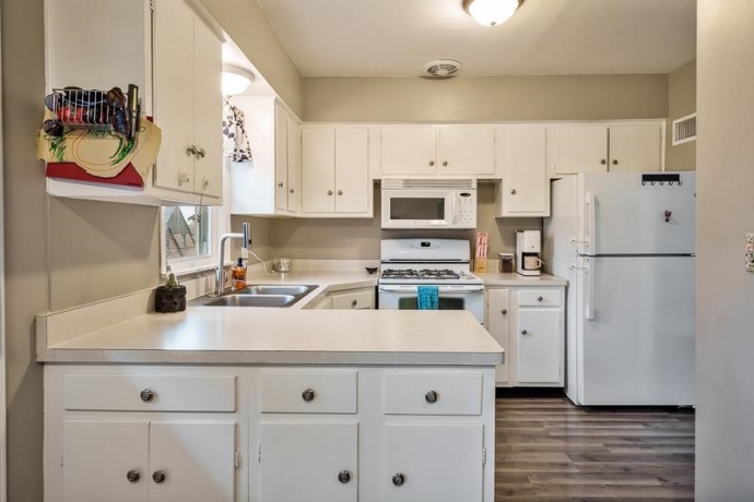 912 King, ROCKFORD, Illinois 61103, 3 Bedrooms Bedrooms, ,2 BathroomsBathrooms,House,For Sale,King,202507202