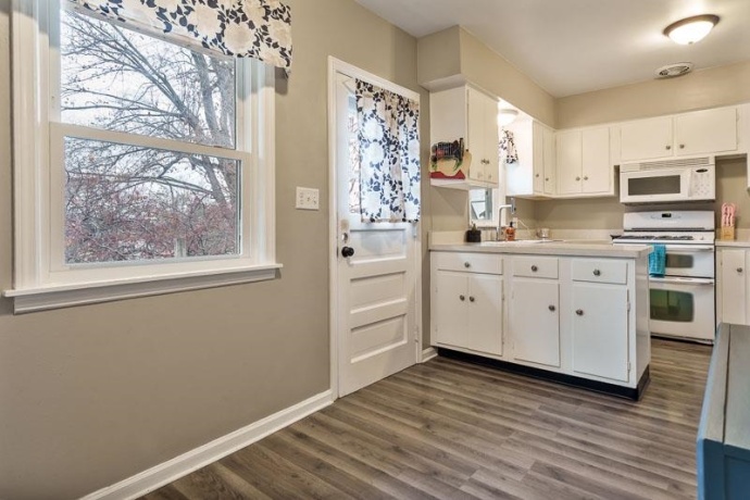 912 King, ROCKFORD, Illinois 61103, 3 Bedrooms Bedrooms, ,2 BathroomsBathrooms,House,For Sale,King,202507202