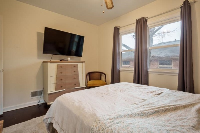 912 King, ROCKFORD, Illinois 61103, 3 Bedrooms Bedrooms, ,2 BathroomsBathrooms,House,For Sale,King,202507202