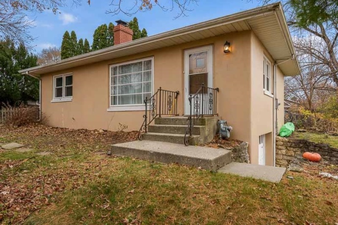 912 King, ROCKFORD, Illinois 61103, 3 Bedrooms Bedrooms, ,2 BathroomsBathrooms,House,For Sale,King,202507202