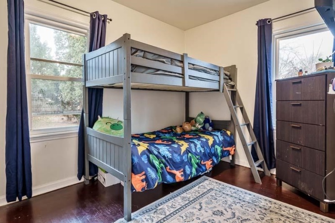 912 King, ROCKFORD, Illinois 61103, 3 Bedrooms Bedrooms, ,2 BathroomsBathrooms,House,For Sale,King,202507202