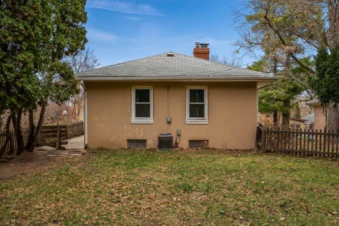 912 King, ROCKFORD, Illinois 61103, 3 Bedrooms Bedrooms, ,2 BathroomsBathrooms,House,For Sale,King,202507202