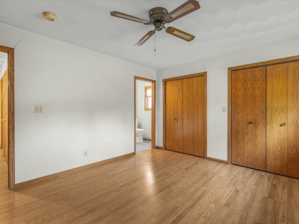 5634-5638 Elaine, ROCKFORD, Illinois 61108, ,2 Units,For Sale,Elaine,202507205