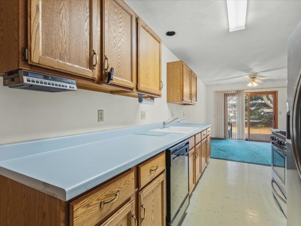 5634-5638 Elaine, ROCKFORD, Illinois 61108, ,2 Units,For Sale,Elaine,202507205