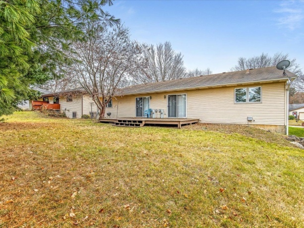 5634-5638 Elaine, ROCKFORD, Illinois 61108, ,2 Units,For Sale,Elaine,202507205