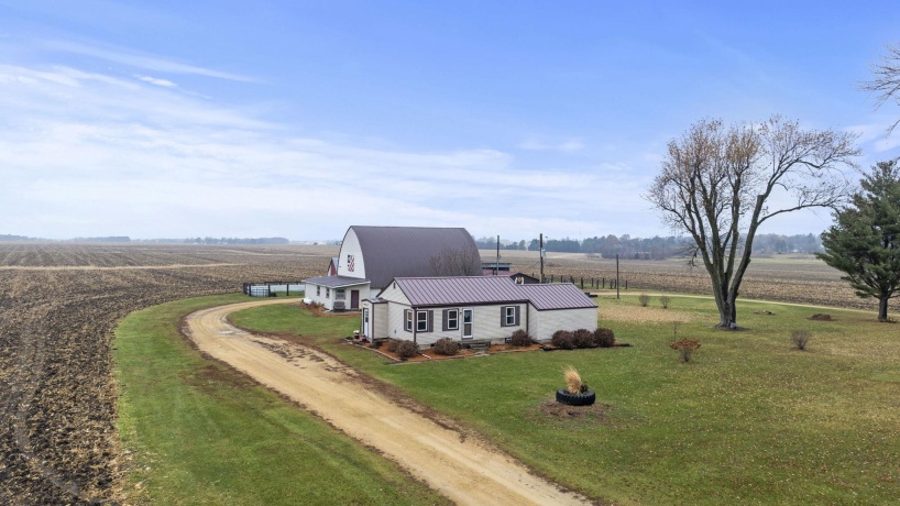 1684 Mt Morris, MOUNT MORRIS, Illinois 61054, 3 Bedrooms Bedrooms, ,1 BathroomBathrooms,House,For Sale,Mt Morris,202507206