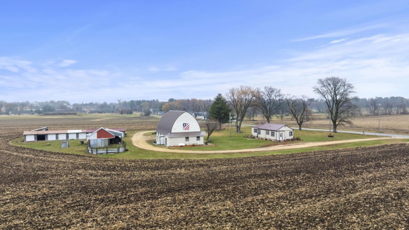 1684 Mt Morris, MOUNT MORRIS, Illinois 61054, 3 Bedrooms Bedrooms, ,1 BathroomBathrooms,House,For Sale,Mt Morris,202507206