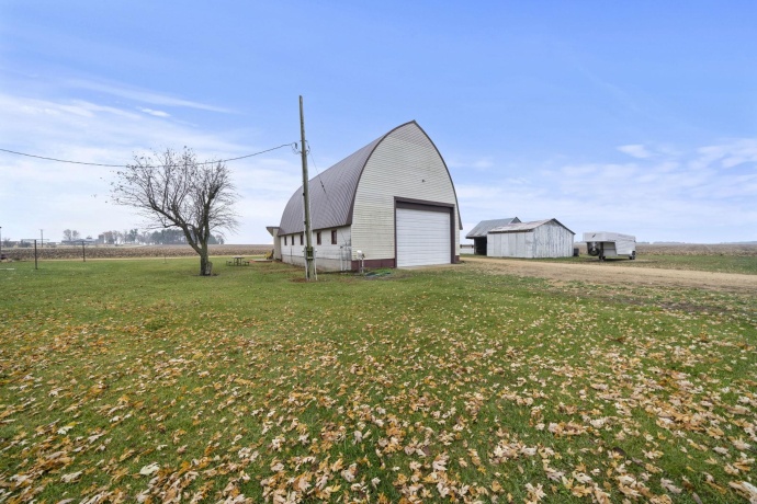 1684 Mt Morris, MOUNT MORRIS, Illinois 61054, 3 Bedrooms Bedrooms, ,1 BathroomBathrooms,House,For Sale,Mt Morris,202507206