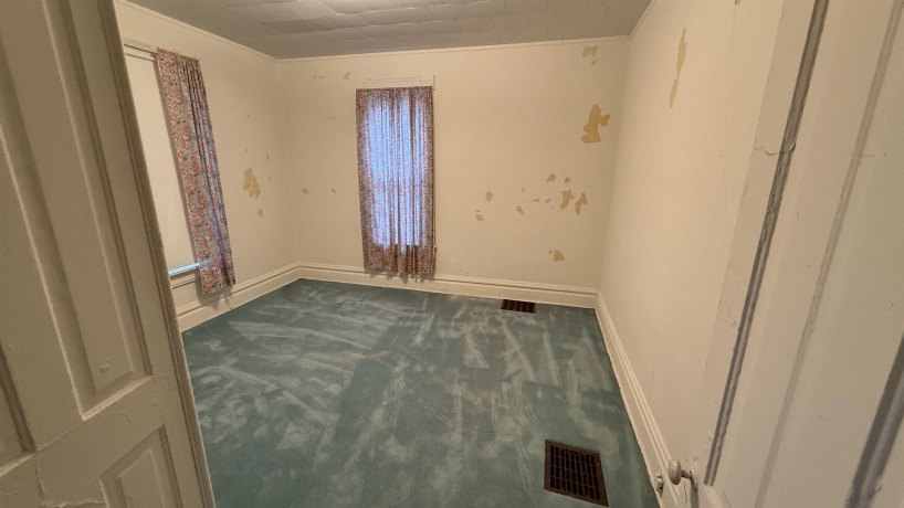 1103 West, ROCKFORD, Illinois 61102, ,3 - 4 Units,For Sale,West,202507207