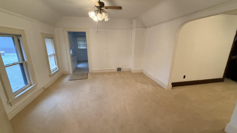 1103 West, ROCKFORD, Illinois 61102, ,3 - 4 Units,For Sale,West,202507207