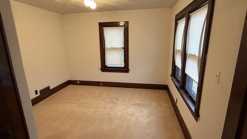 1103 West, ROCKFORD, Illinois 61102, ,3 - 4 Units,For Sale,West,202507207