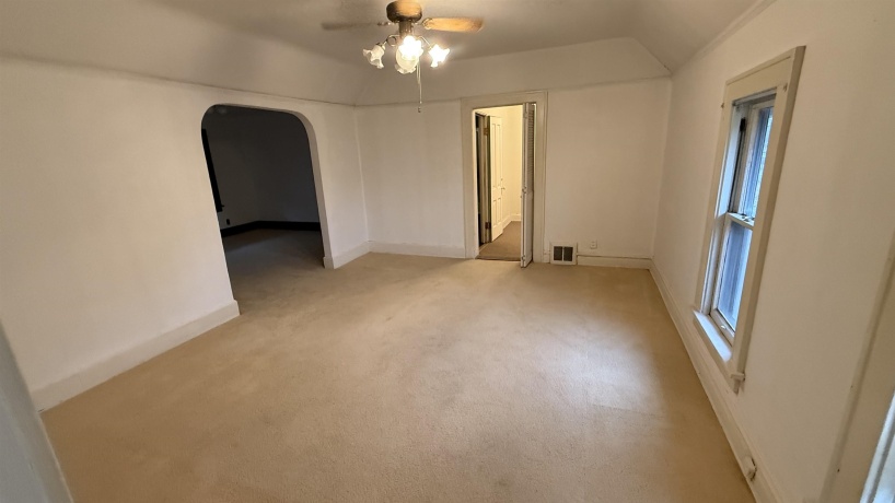 1103 West, ROCKFORD, Illinois 61102, ,3 - 4 Units,For Sale,West,202507207