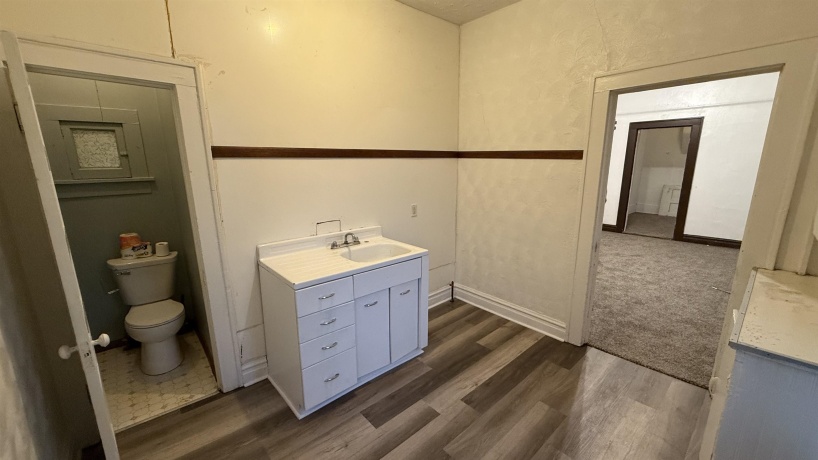 1103 West, ROCKFORD, Illinois 61102, ,3 - 4 Units,For Sale,West,202507207