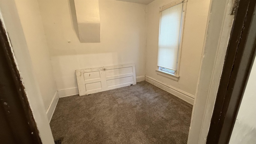 1103 West, ROCKFORD, Illinois 61102, ,3 - 4 Units,For Sale,West,202507207