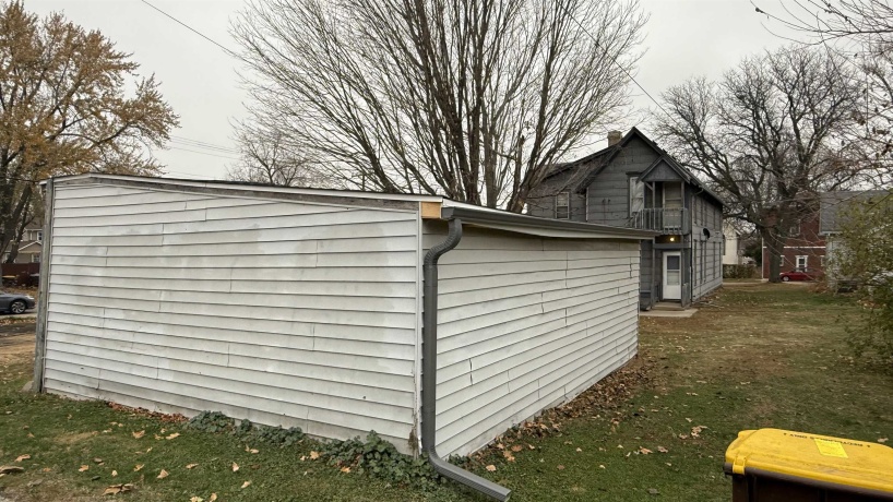 1103 West, ROCKFORD, Illinois 61102, ,3 - 4 Units,For Sale,West,202507207