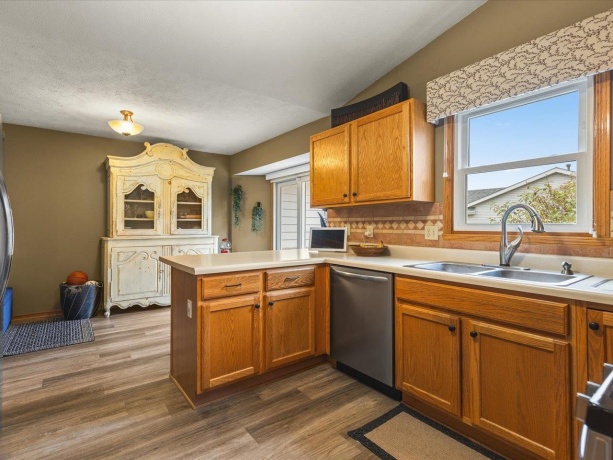 6072 Valhalla, LOVES PARK, Illinois 61111, 3 Bedrooms Bedrooms, ,2 BathroomsBathrooms,House,For Sale,Valhalla,202507210