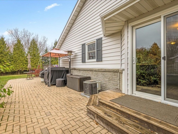 6072 Valhalla, LOVES PARK, Illinois 61111, 3 Bedrooms Bedrooms, ,2 BathroomsBathrooms,House,For Sale,Valhalla,202507210