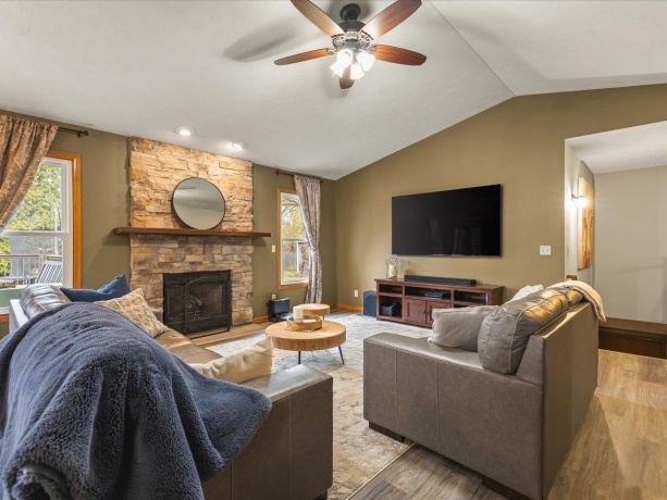 6072 Valhalla, LOVES PARK, Illinois 61111, 3 Bedrooms Bedrooms, ,2 BathroomsBathrooms,House,For Sale,Valhalla,202507210