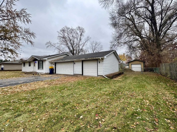 5753 Fox, SOUTH BELOIT, Illinois 61080, 3 Bedrooms Bedrooms, ,1 BathroomBathrooms,House,For Sale,Fox,202507211