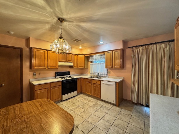 5753 Fox, SOUTH BELOIT, Illinois 61080, 3 Bedrooms Bedrooms, ,1 BathroomBathrooms,House,For Sale,Fox,202507211