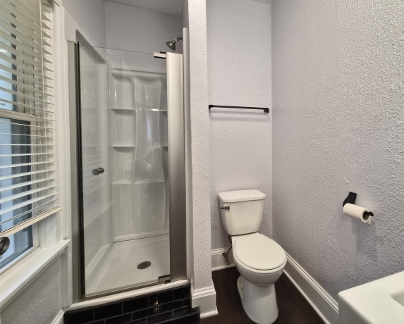 325 Washington, ROCKFORD, Illinois 61108, 3 Bedrooms Bedrooms, ,2 BathroomsBathrooms,House,For Sale,Washington,202507213