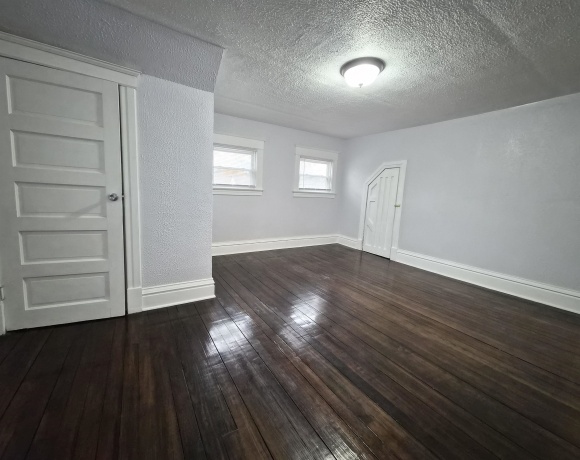 325 Washington, ROCKFORD, Illinois 61108, 3 Bedrooms Bedrooms, ,2 BathroomsBathrooms,House,For Sale,Washington,202507213