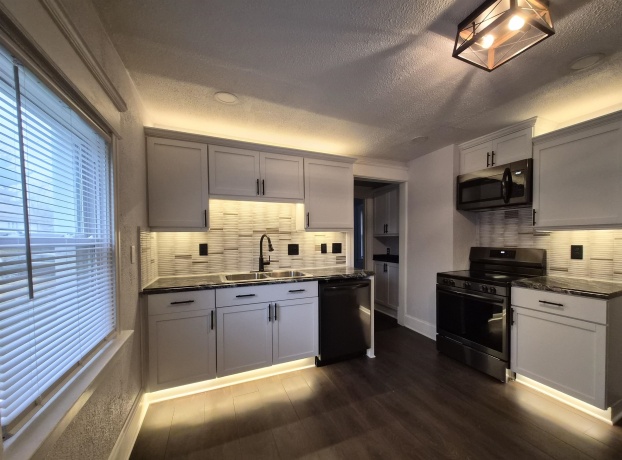 325 Washington, ROCKFORD, Illinois 61108, 3 Bedrooms Bedrooms, ,2 BathroomsBathrooms,House,For Sale,Washington,202507213