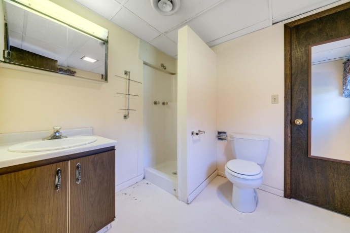 1198 Riverside, BELVIDERE, Illinois 61008, 4 Bedrooms Bedrooms, ,4 BathroomsBathrooms,House,For Sale,Riverside,202507214