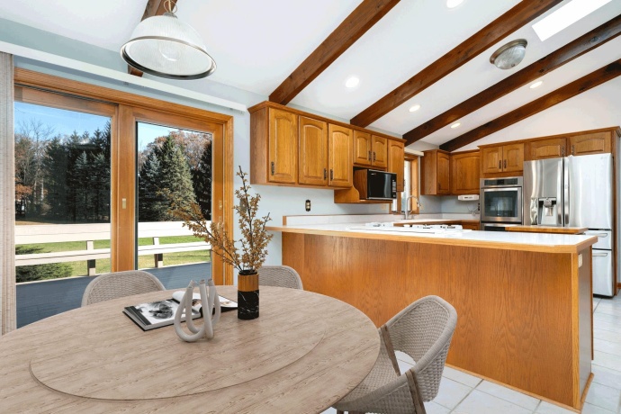 1198 Riverside, BELVIDERE, Illinois 61008, 4 Bedrooms Bedrooms, ,4 BathroomsBathrooms,House,For Sale,Riverside,202507214