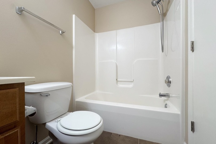 585 Clayton, SYCAMORE, Illinois 60178, 2 Bedrooms Bedrooms, ,2 BathroomsBathrooms,Condominium,For Sale,Clayton,202506745