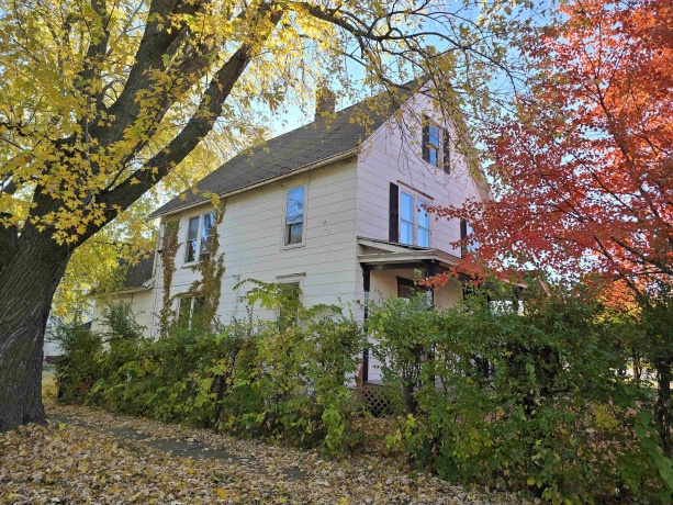 603 Galena, FREEPORT, Illinois 61032, 4 Bedrooms Bedrooms, ,1 BathroomBathrooms,House,For Sale,Galena,202507220