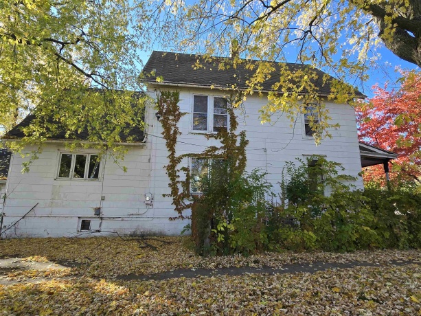 603 Galena, FREEPORT, Illinois 61032, 4 Bedrooms Bedrooms, ,1 BathroomBathrooms,House,For Sale,Galena,202507220