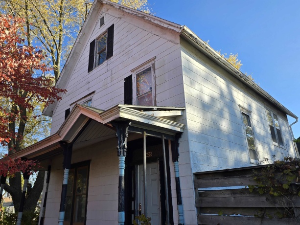 603 Galena, FREEPORT, Illinois 61032, 4 Bedrooms Bedrooms, ,1 BathroomBathrooms,House,For Sale,Galena,202507220