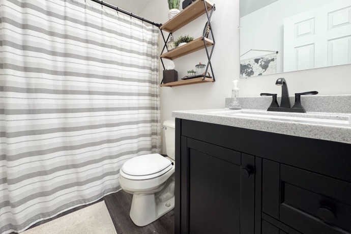 106 Thornhill, POPLAR GROVE, Illinois 61065, 3 Bedrooms Bedrooms, ,2 BathroomsBathrooms,House,For Sale,Thornhill,202507221