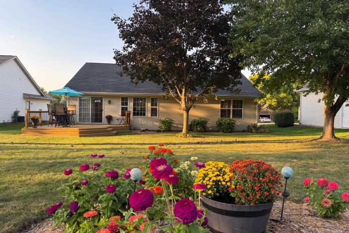 106 Thornhill, POPLAR GROVE, Illinois 61065, 3 Bedrooms Bedrooms, ,2 BathroomsBathrooms,House,For Sale,Thornhill,202507221