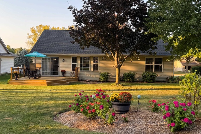 106 Thornhill, POPLAR GROVE, Illinois 61065, 3 Bedrooms Bedrooms, ,2 BathroomsBathrooms,House,For Sale,Thornhill,202507221