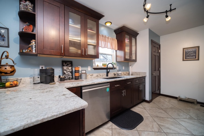 106 Thornhill, POPLAR GROVE, Illinois 61065, 3 Bedrooms Bedrooms, ,2 BathroomsBathrooms,House,For Sale,Thornhill,202507221