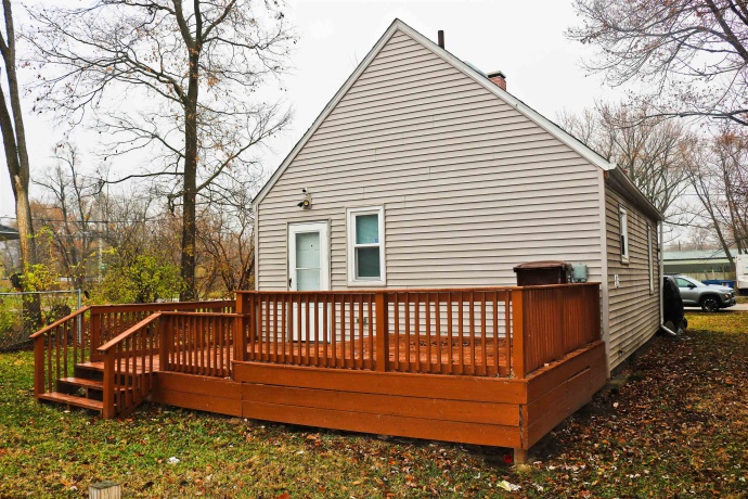 1305 Bond, ROCKFORD, Illinois 61101, 1 Bedroom Bedrooms, ,1 BathroomBathrooms,House,For Sale,Bond,202507222