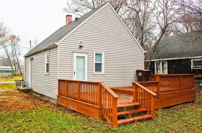 1305 Bond, ROCKFORD, Illinois 61101, 1 Bedroom Bedrooms, ,1 BathroomBathrooms,House,For Sale,Bond,202507222