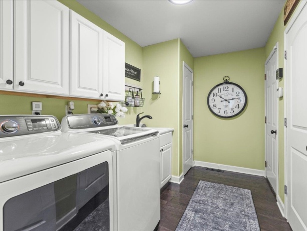 7236 Ridge, CHERRY VALLEY, Illinois 61016, 3 Bedrooms Bedrooms, ,2 BathroomsBathrooms,House,For Sale,Ridge,202507083