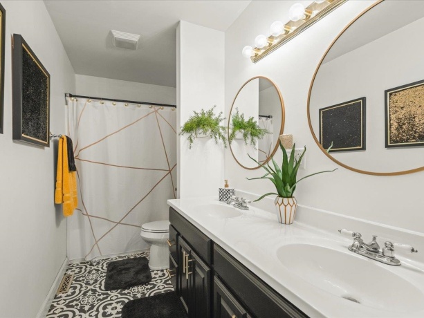 7236 Ridge, CHERRY VALLEY, Illinois 61016, 3 Bedrooms Bedrooms, ,2 BathroomsBathrooms,House,For Sale,Ridge,202507083