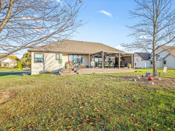 7236 Ridge, CHERRY VALLEY, Illinois 61016, 3 Bedrooms Bedrooms, ,2 BathroomsBathrooms,House,For Sale,Ridge,202507083