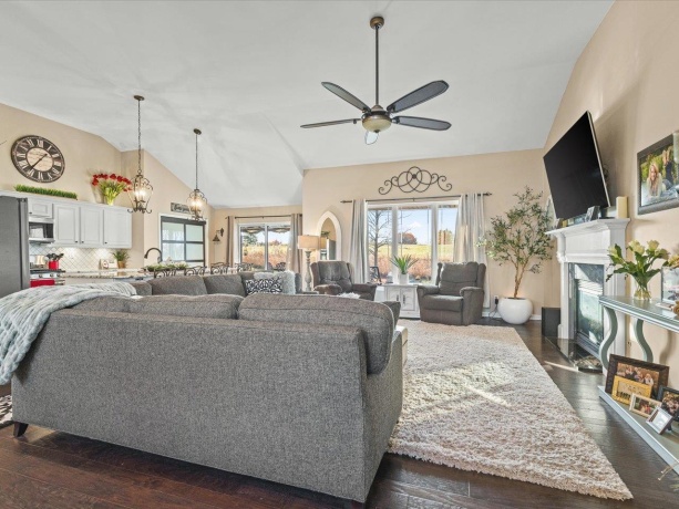 7236 Ridge, CHERRY VALLEY, Illinois 61016, 3 Bedrooms Bedrooms, ,2 BathroomsBathrooms,House,For Sale,Ridge,202507083